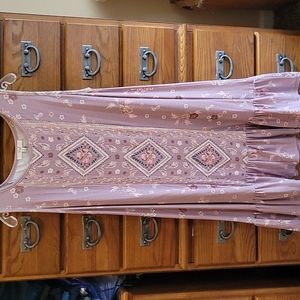 Easel size medium dress